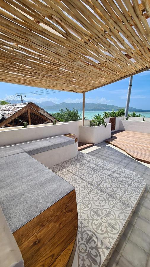 Shore Thing Gili Air Beachfront Apartment Екстер'єр фото